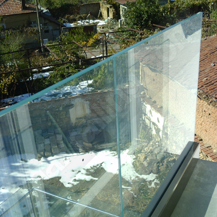 Парапети от стъкло